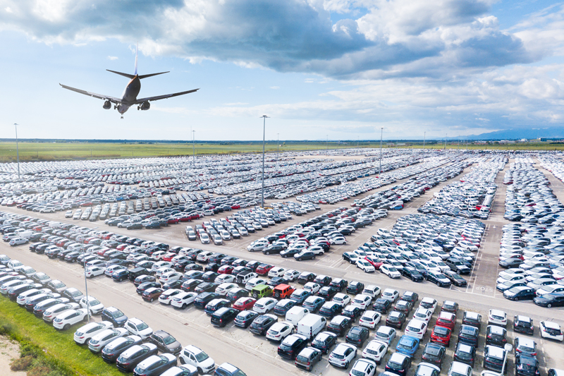 DON PARKING, el mejor PARKING para el AEROPUERTO de Madrid, T1, T2, T4 con SERVICIO DE APARCACOCHES. Tu aparcamiento SUBTERRÁNEO o al AIRE LIBRE, low cost, seguro y profesional, Valet Parking Premium, aún así barato. DON PARKING Madrid-Barajas, especialistas en alquiler de vehículos con conductor para EMPRESAS y EVENTOS CORPORATIVOS